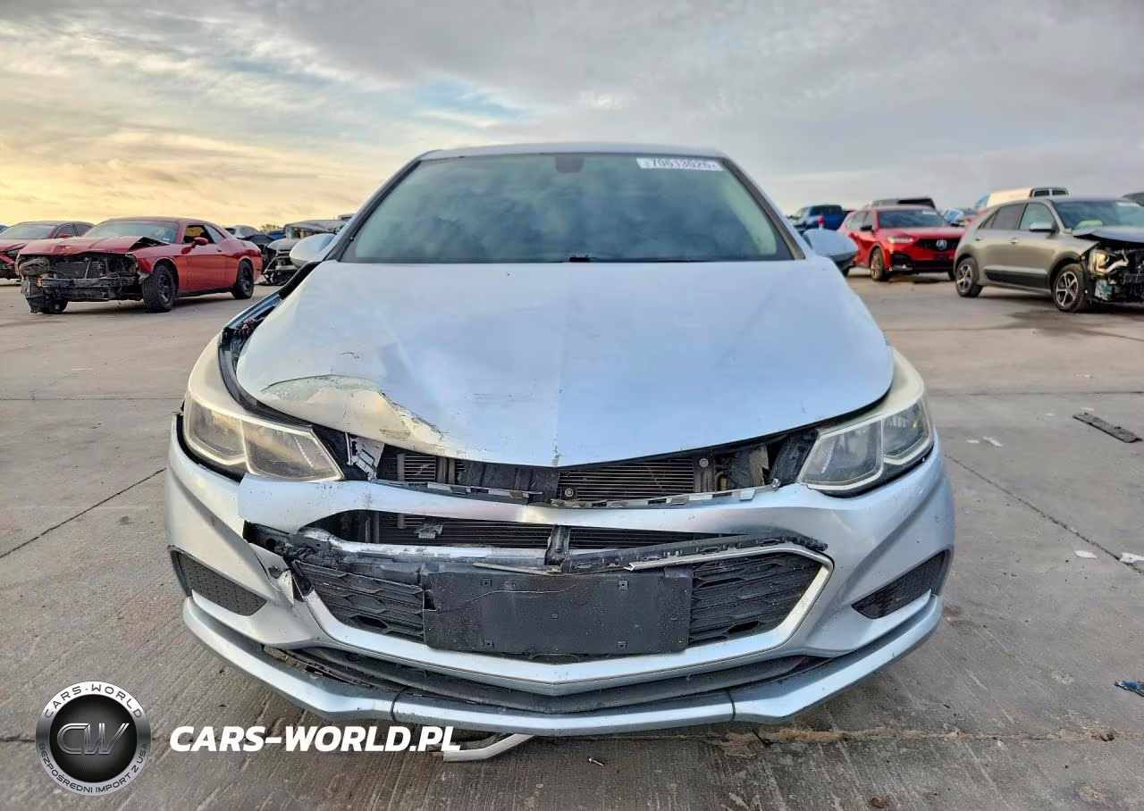 2018 Chevrolet Cruze Ls VIN:1G1BC5SM6J7154842 - 5