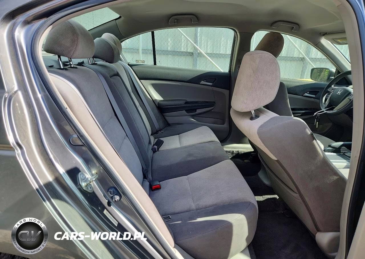 2009 Honda Accord Lx VIN:JHMCP26399C013085 - 10