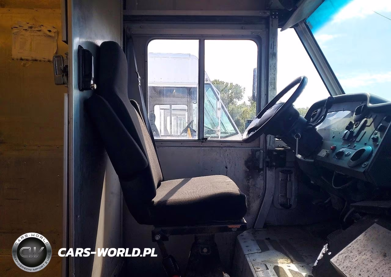 2019 Ford F59 Delivery Truck VIN:1F66F5KY7K0A15187 - 7