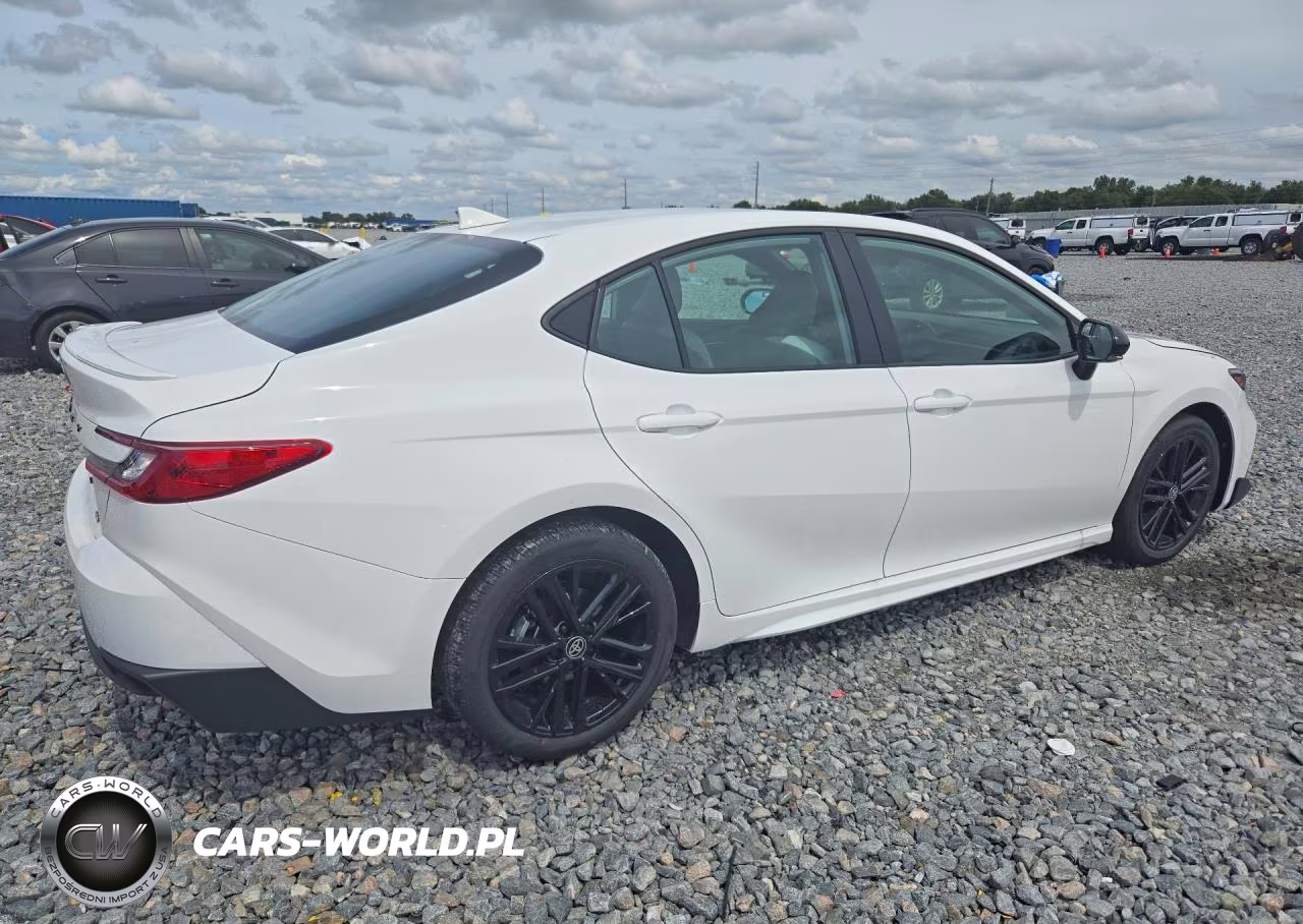 2026 Toyota Camry Se VIN:4T1DAACK9TU353704 - 3