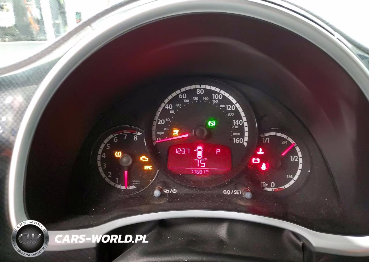 2013 Volkswagen Beetle Turbo VIN:3VWVA7AT9DM626943 - 9