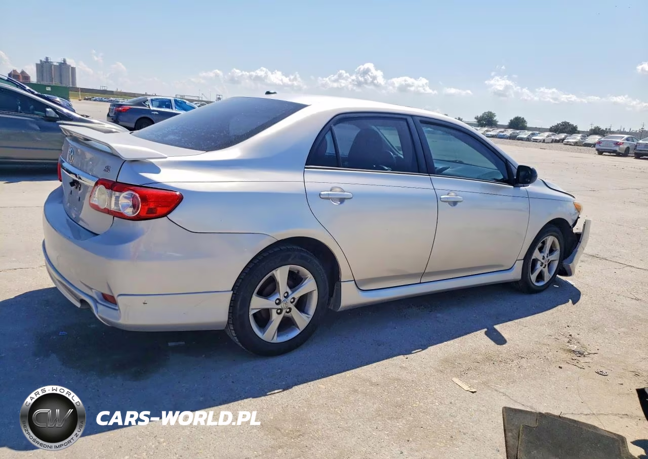 2011 Toyota Corolla S VIN:2T1BU4EE3BC744869 - 3
