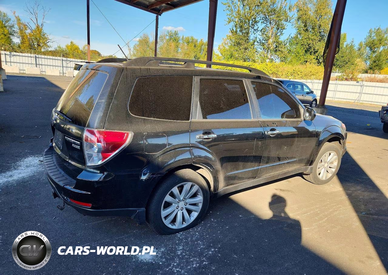 2011 Subaru Forester 2.5X Premium VIN:JF2SHADC9BH733262 - 3