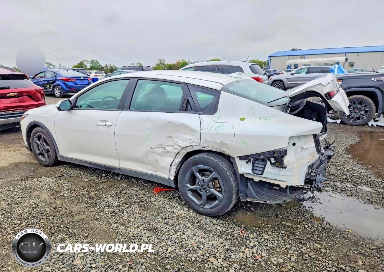 2025 Kia K4 Lxs VIN:3KPFT4DE6SE023890 - 2