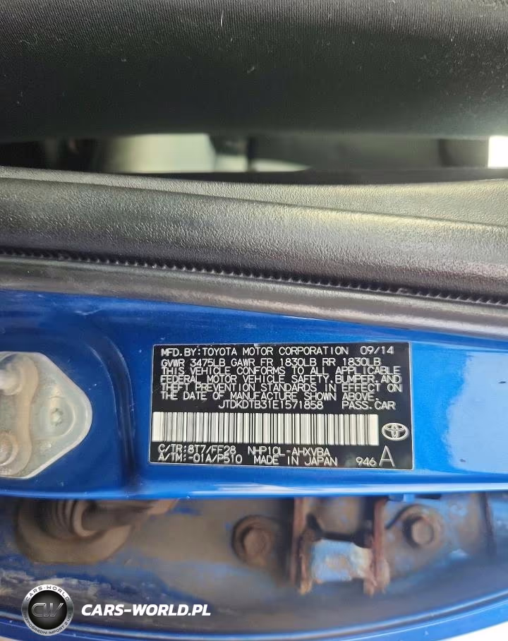 2014 Toyota Prius C Two VIN:JTDKDTB31E1571858 - 12