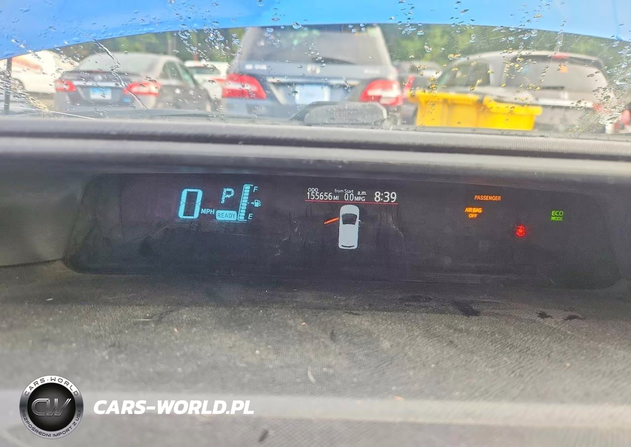 2014 Toyota Prius C Two VIN:JTDKDTB31E1571858 - 9