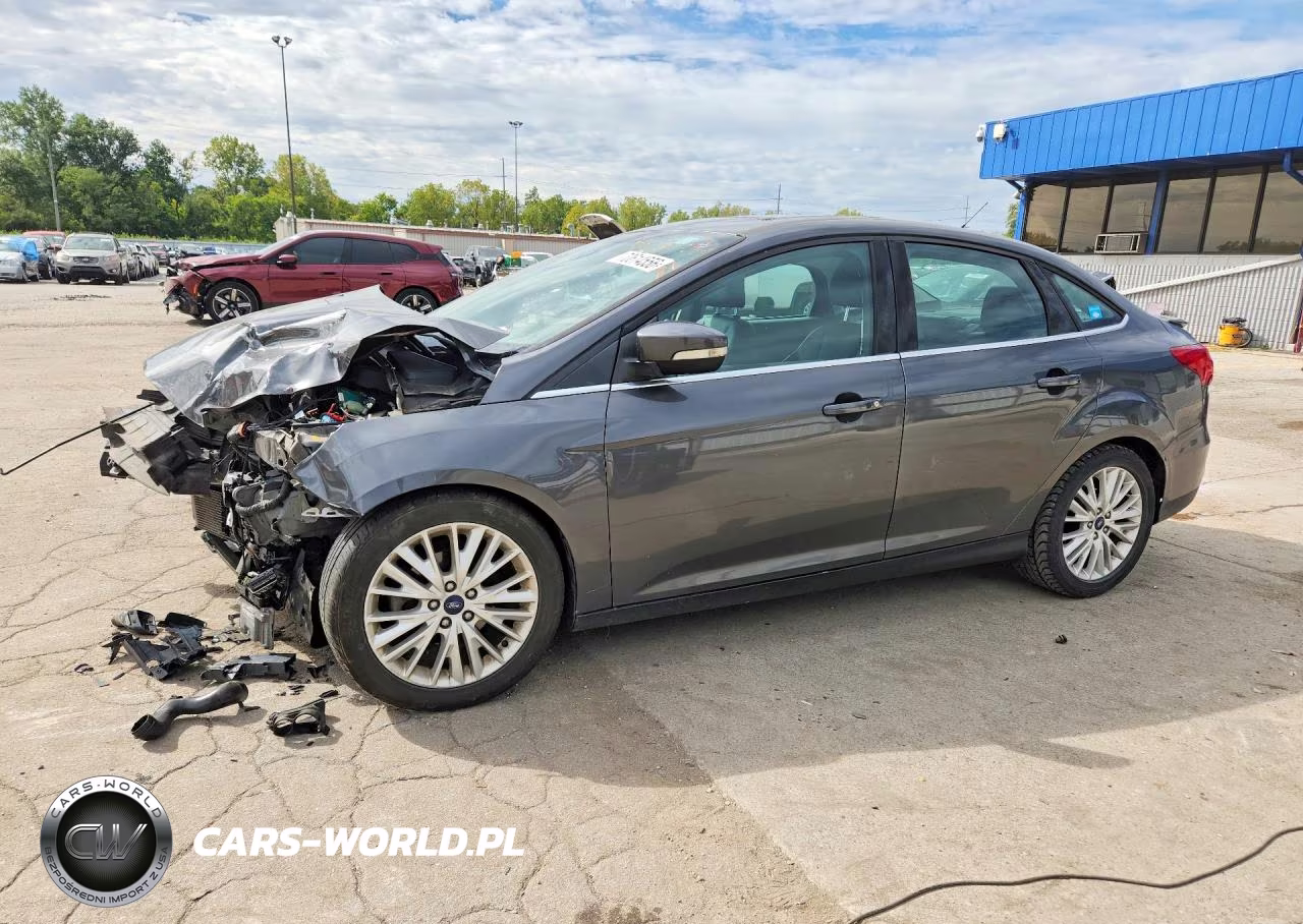 2018 Ford Focus Titanium VIN:1FADP3J29JL222329 - 1