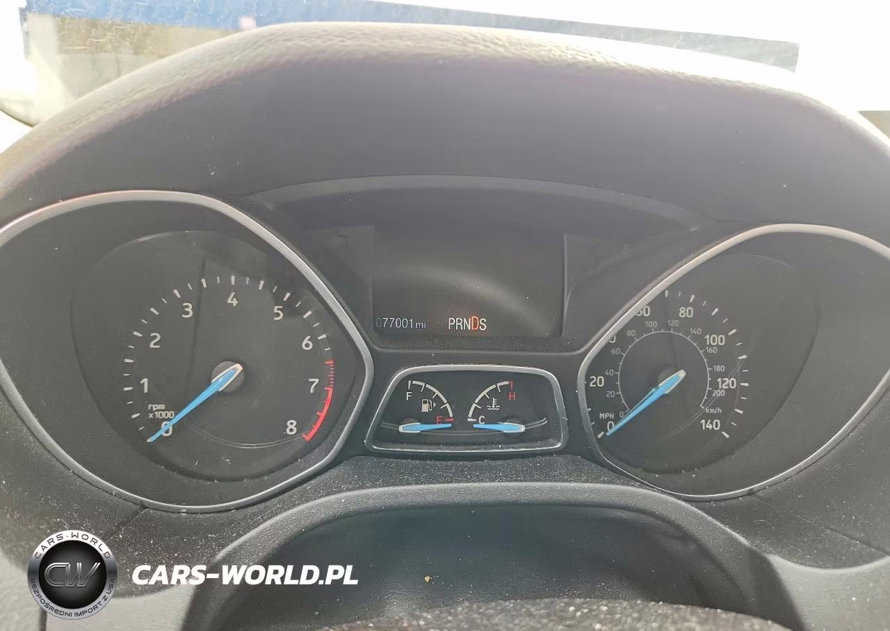 2018 Ford Focus Titanium VIN:1FADP3J29JL222329 - 9