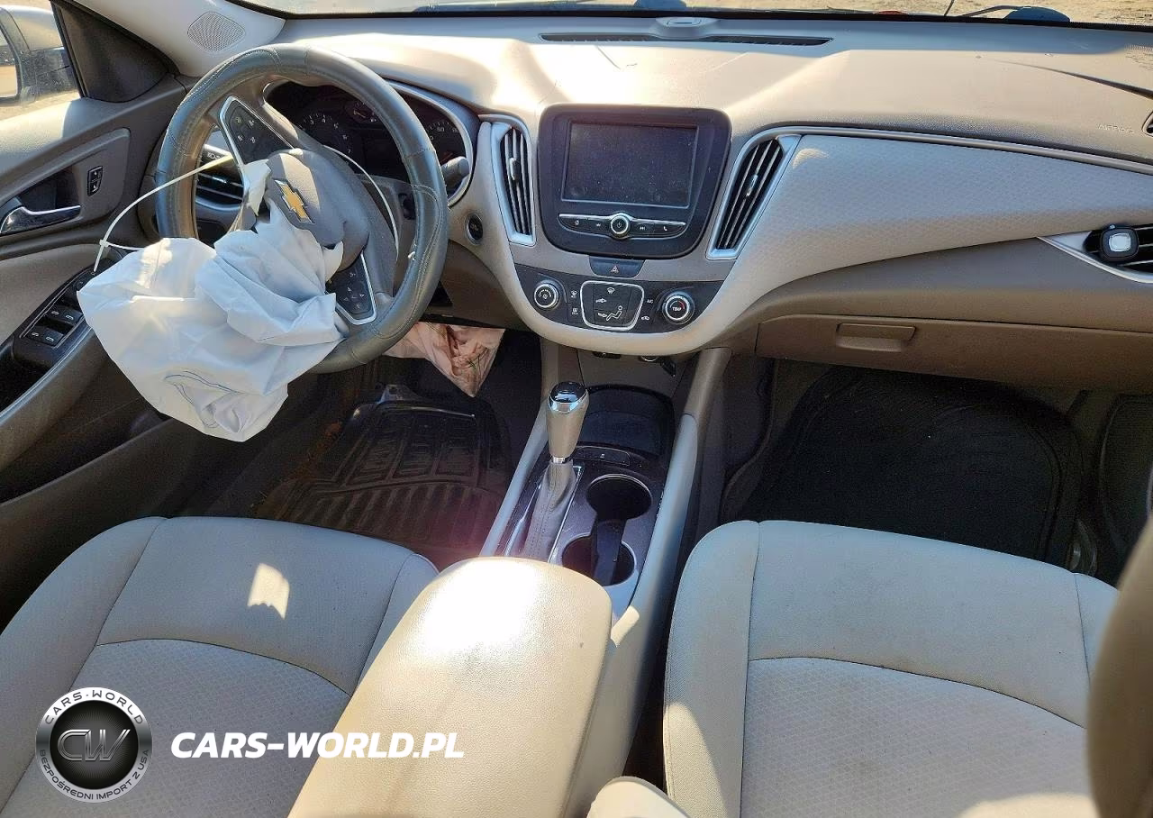 2018 Chevrolet Malibu Ls VIN:1G1ZB5ST3JF187599 - 8