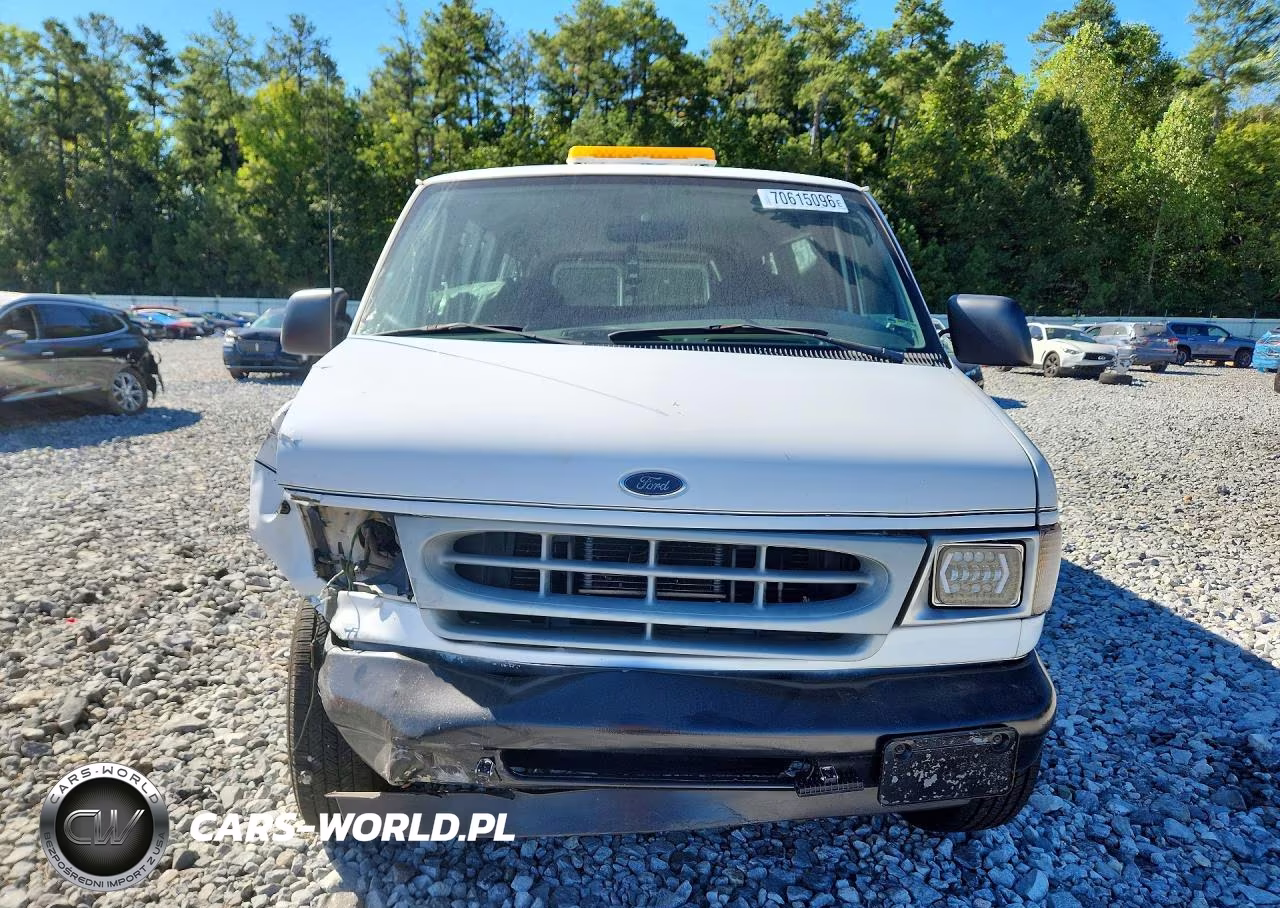 2001 Ford Econoline E350 Super Duty Wagon VIN:1FBSS31L71HB74572 - 5