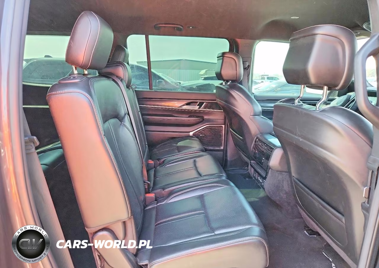 2022 Jeep Wagoneer Series I VIN:1C4SJUAT4NS213213 - 11