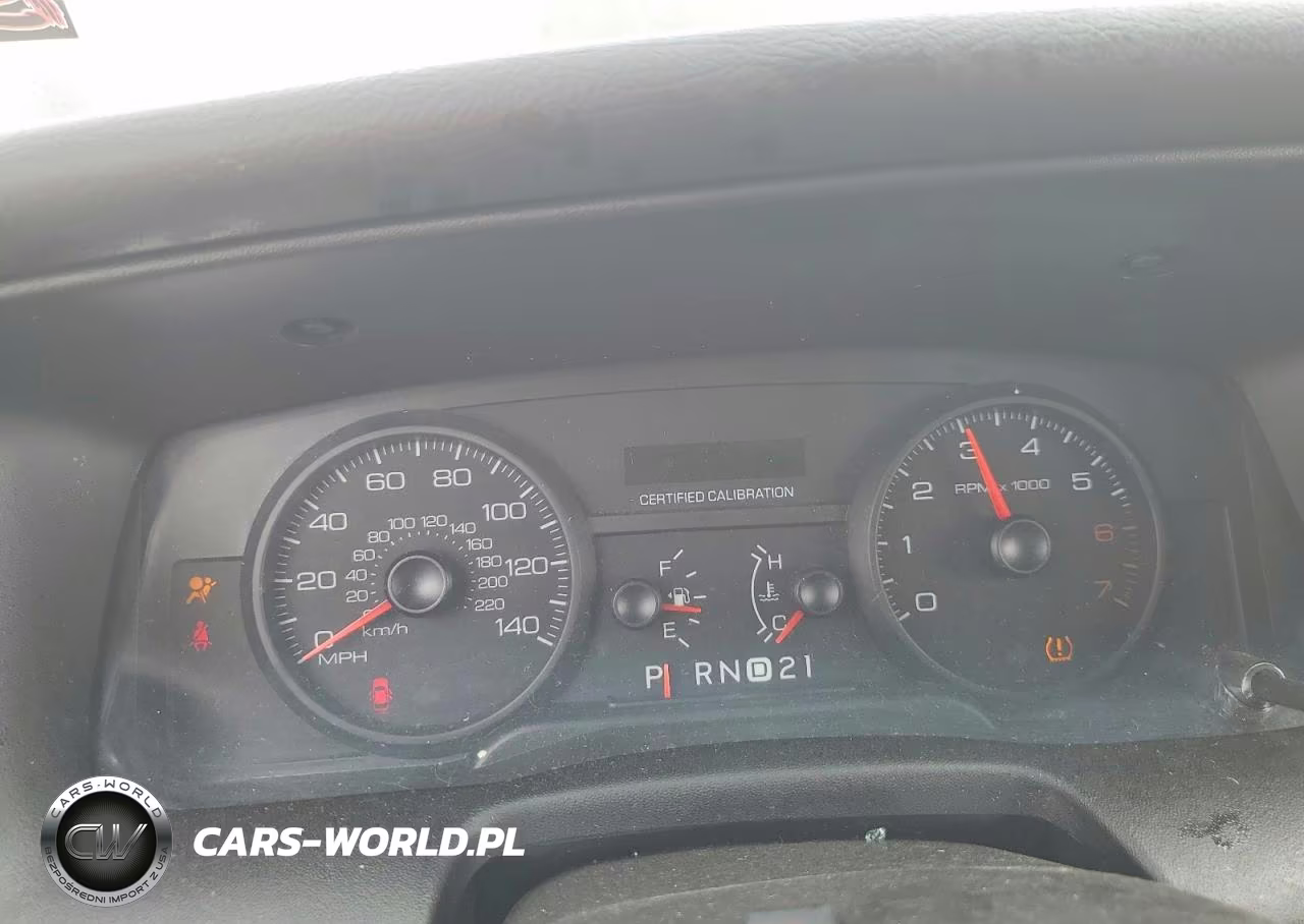 2008 Ford Crown Victoria Police Interceptor VIN:2FAHP71V48X153016 - 9