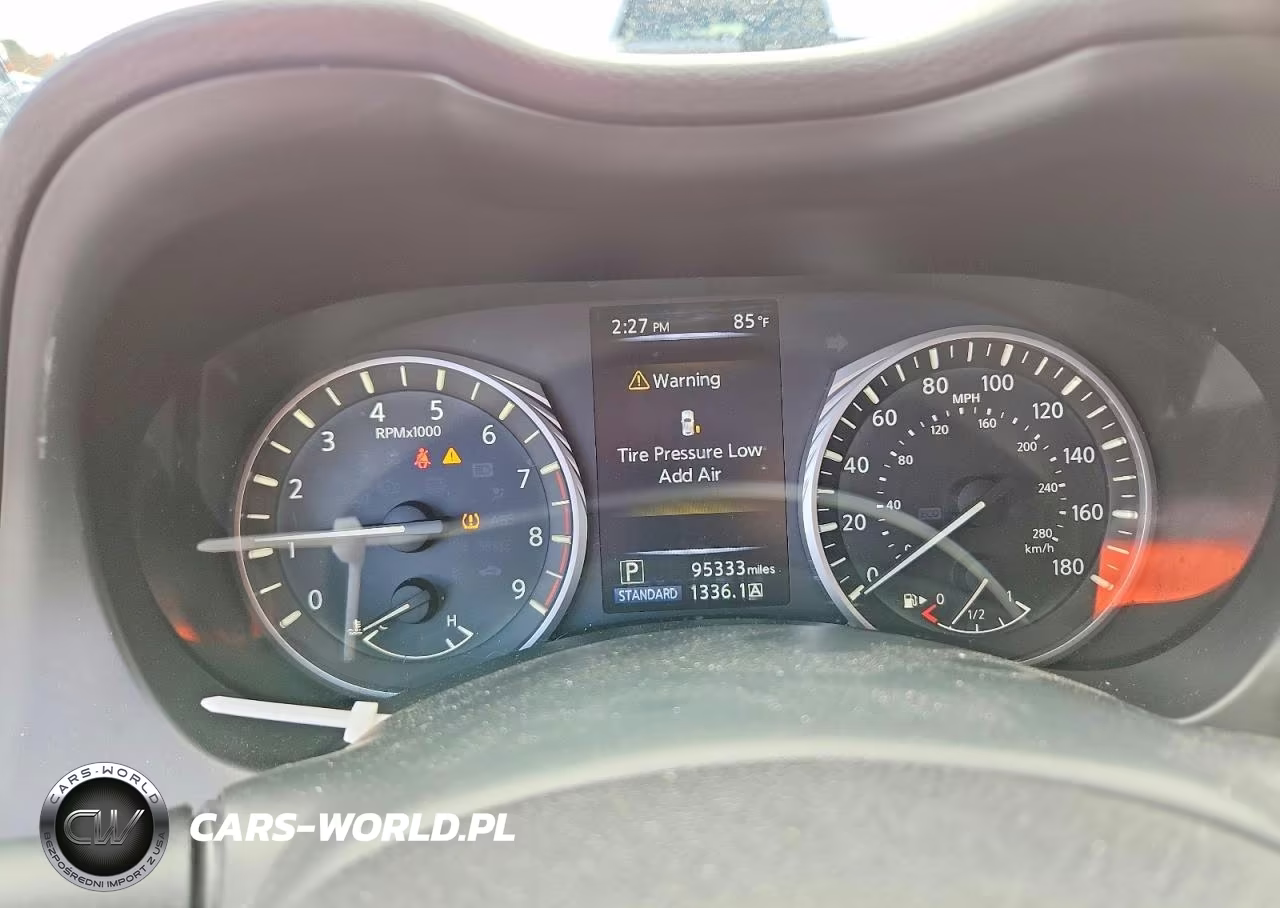 2018 Infiniti Q50 3.0T Luxe VIN:JN1EV7ARXJM430886 - 9