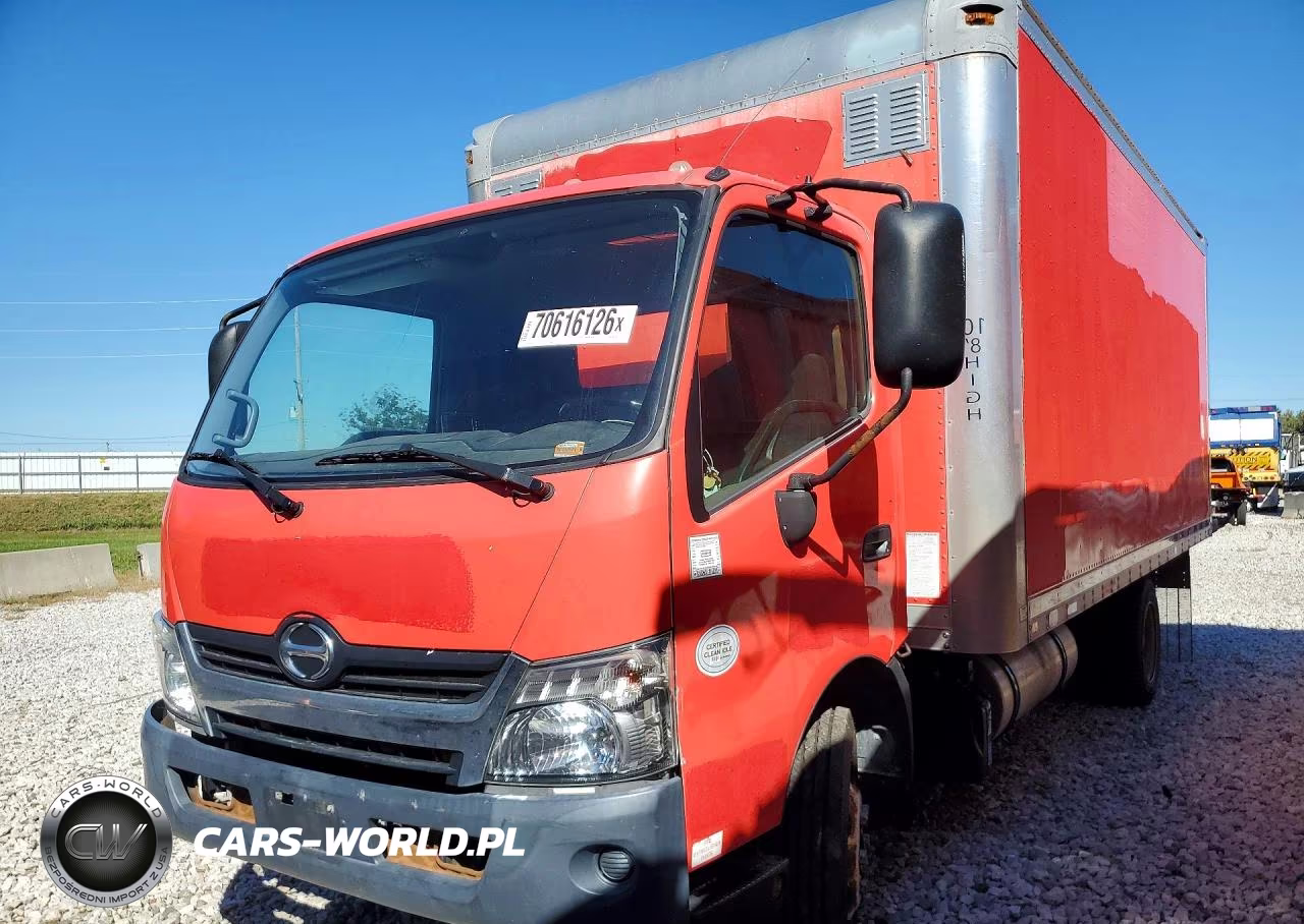 2018 Hino 195 Box Truck VIN:JHHSDM2H5JK006550 - 1