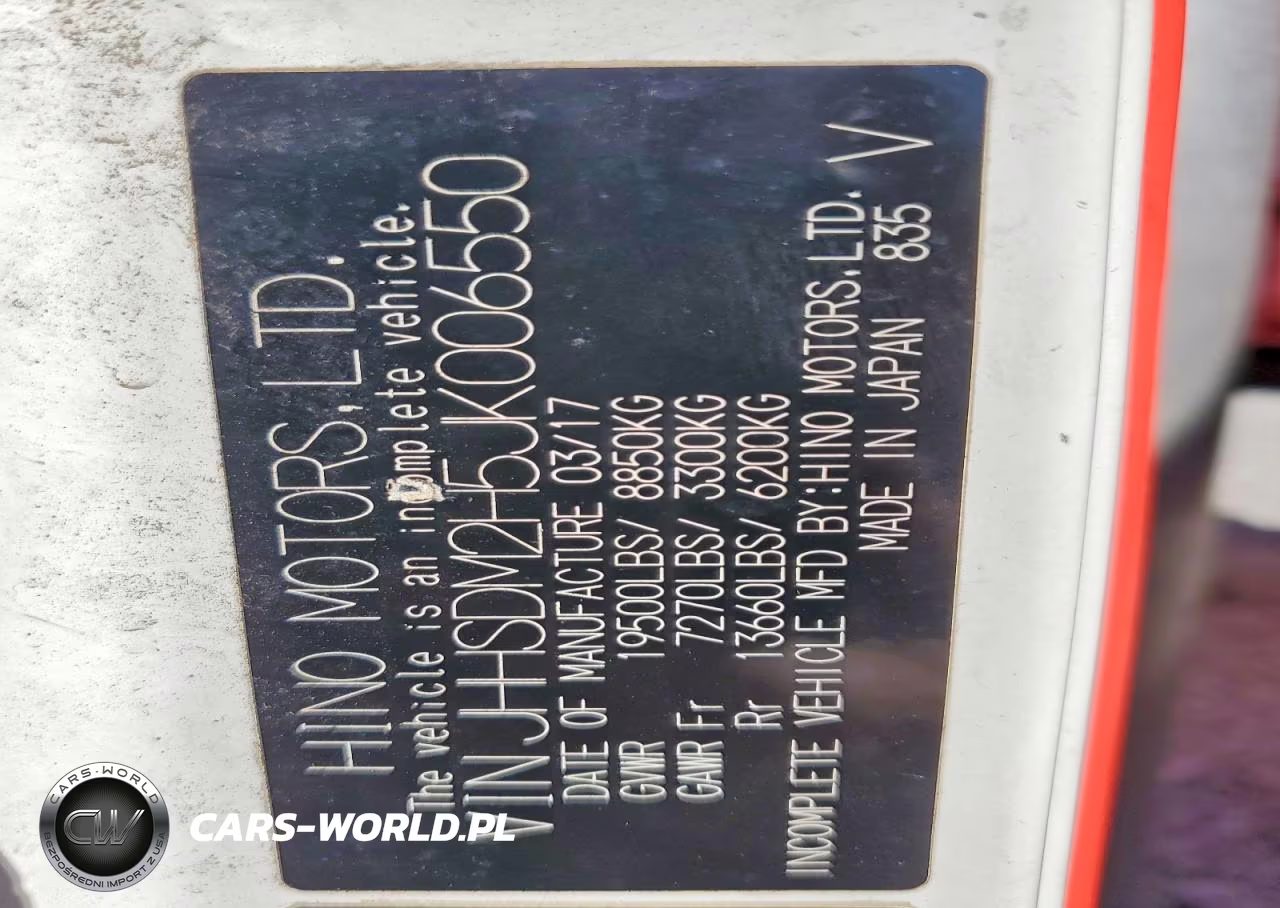 2018 Hino 195 Box Truck VIN:JHHSDM2H5JK006550 - 13
