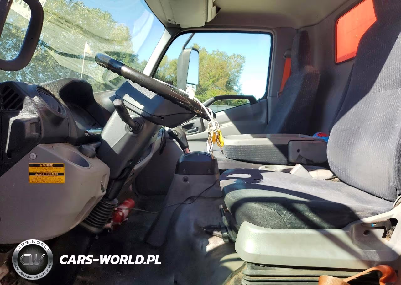 2018 Hino 195 Box Truck VIN:JHHSDM2H5JK006550 - 7