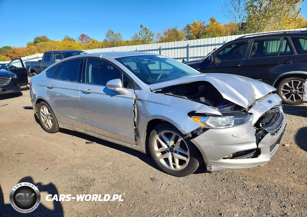 2015 Ford Fusion Se VIN:1FA6P0H7XF5129307 - 4