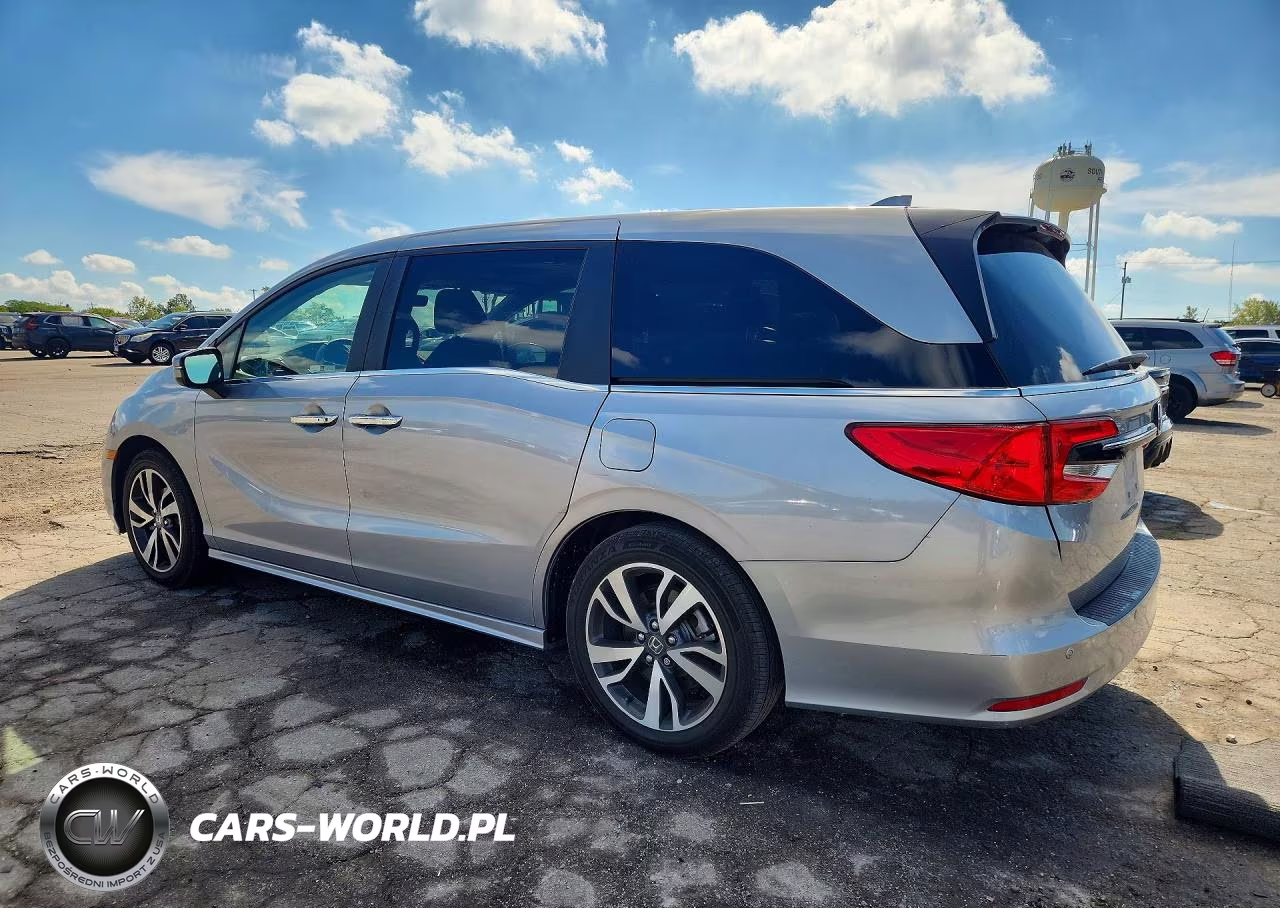 2024 Honda Odyssey Touring VIN:5FNRL6H80RB038483 - 2