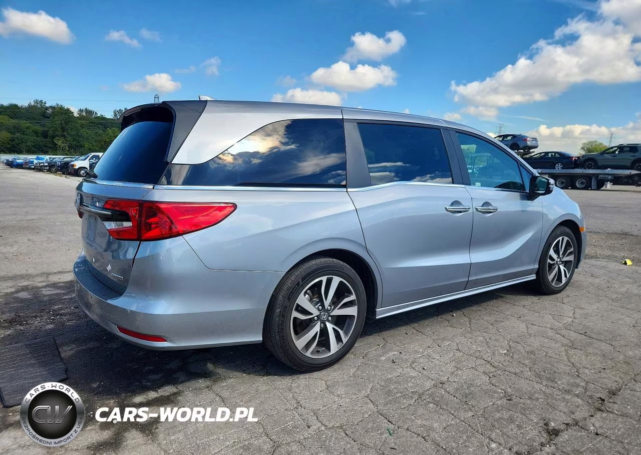 2024 Honda Odyssey Touring VIN:5FNRL6H80RB038483 - 3