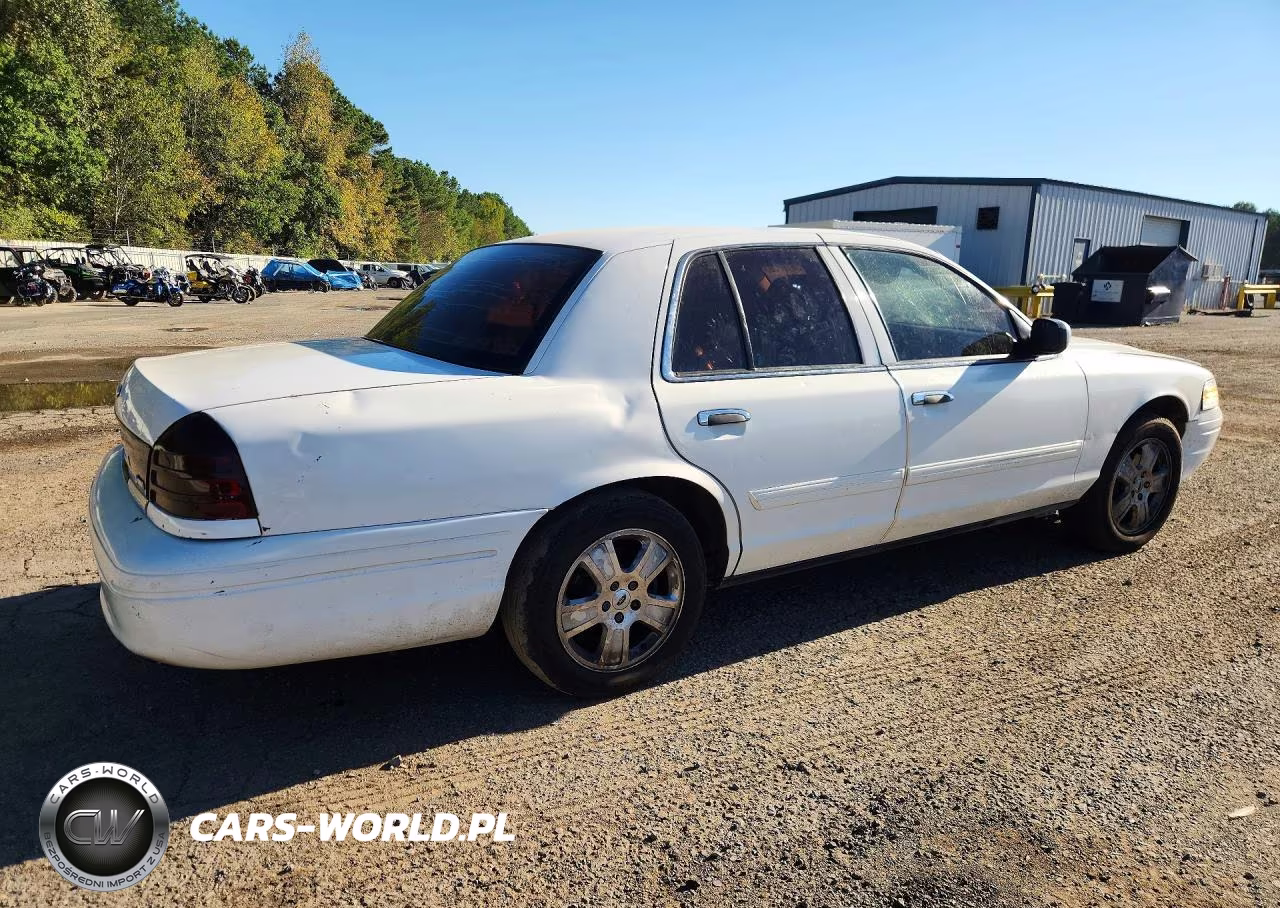 2011 Ford Crown Victoria Lx VIN:2FABP7EV8BX184552 - 3