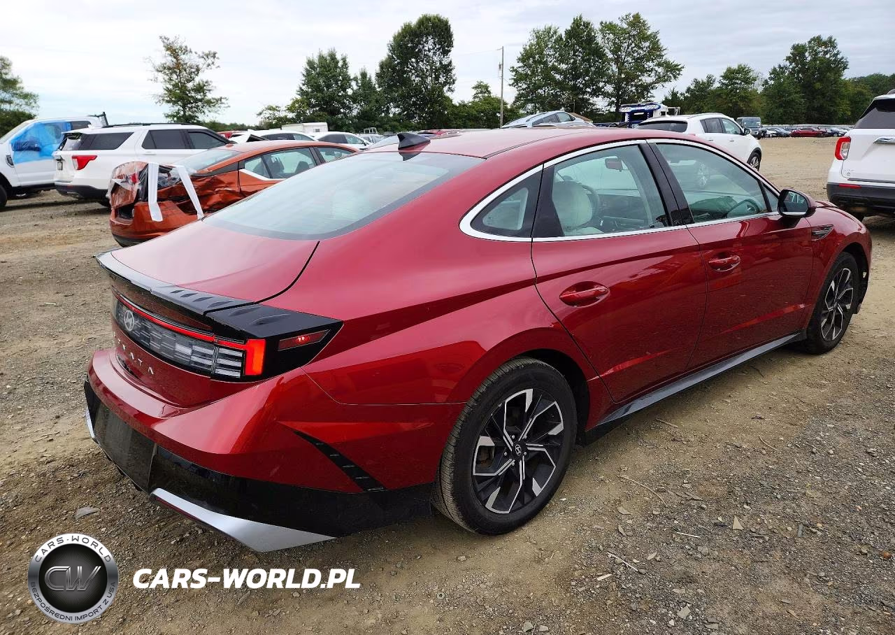 2025 Hyundai Sonata Sel VIN:KMHL64JA5SA499509 - 3