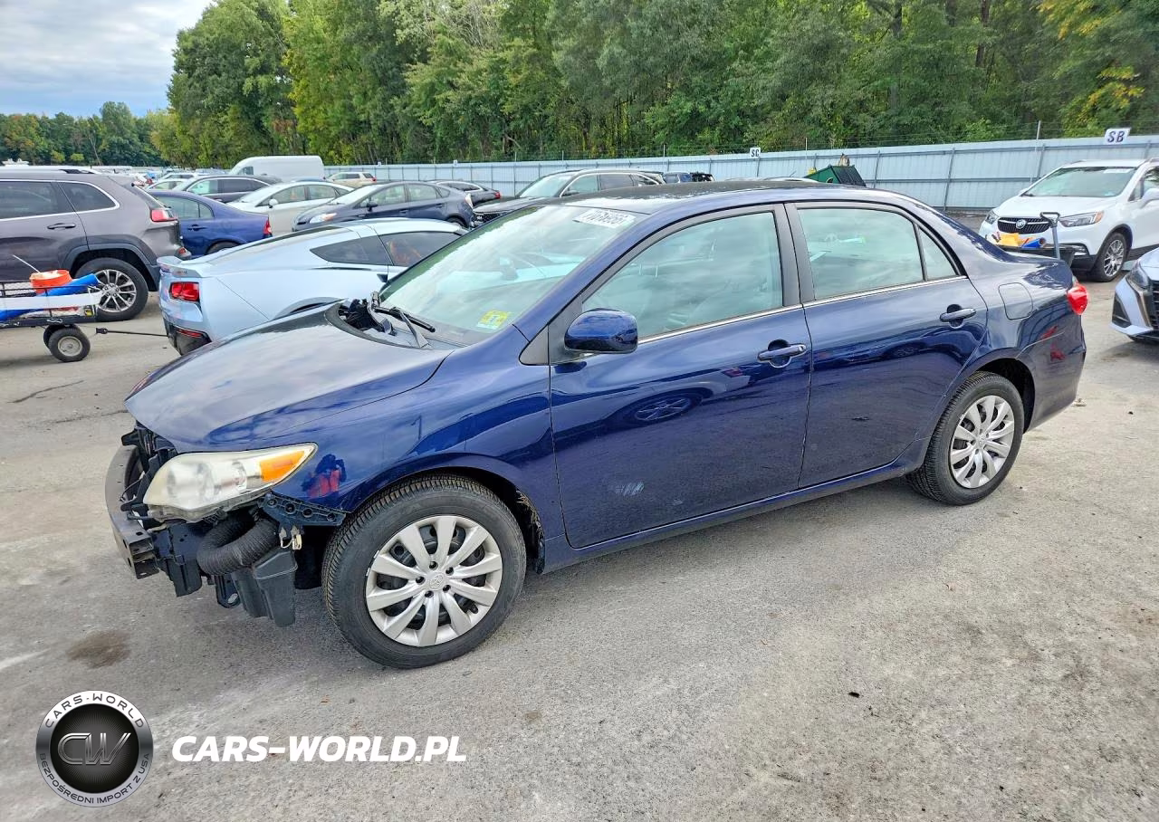 2013 Toyota Corolla Le – zdjęcie 1 z 13