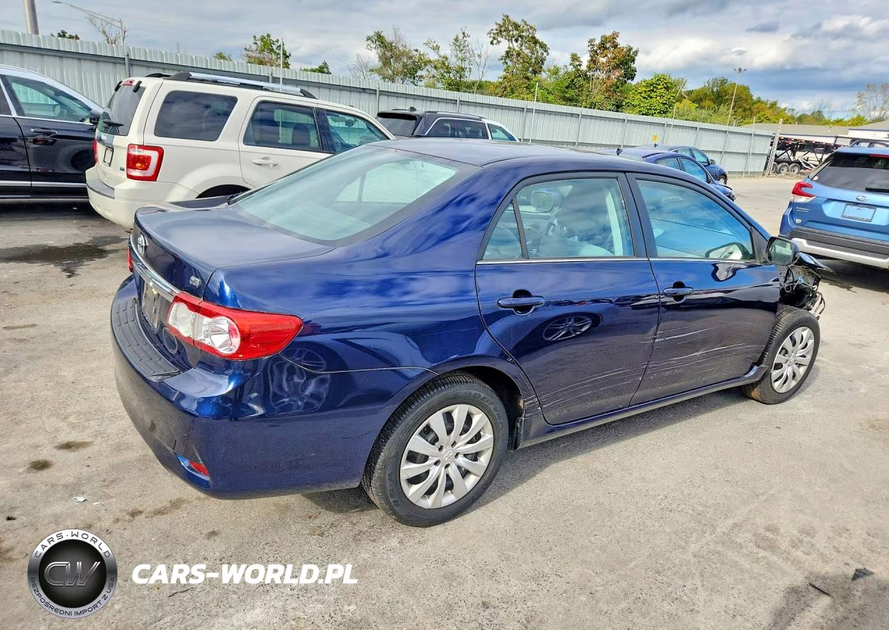 2013 Toyota Corolla Le VIN:2T1BU4EE9DC940396 - 3