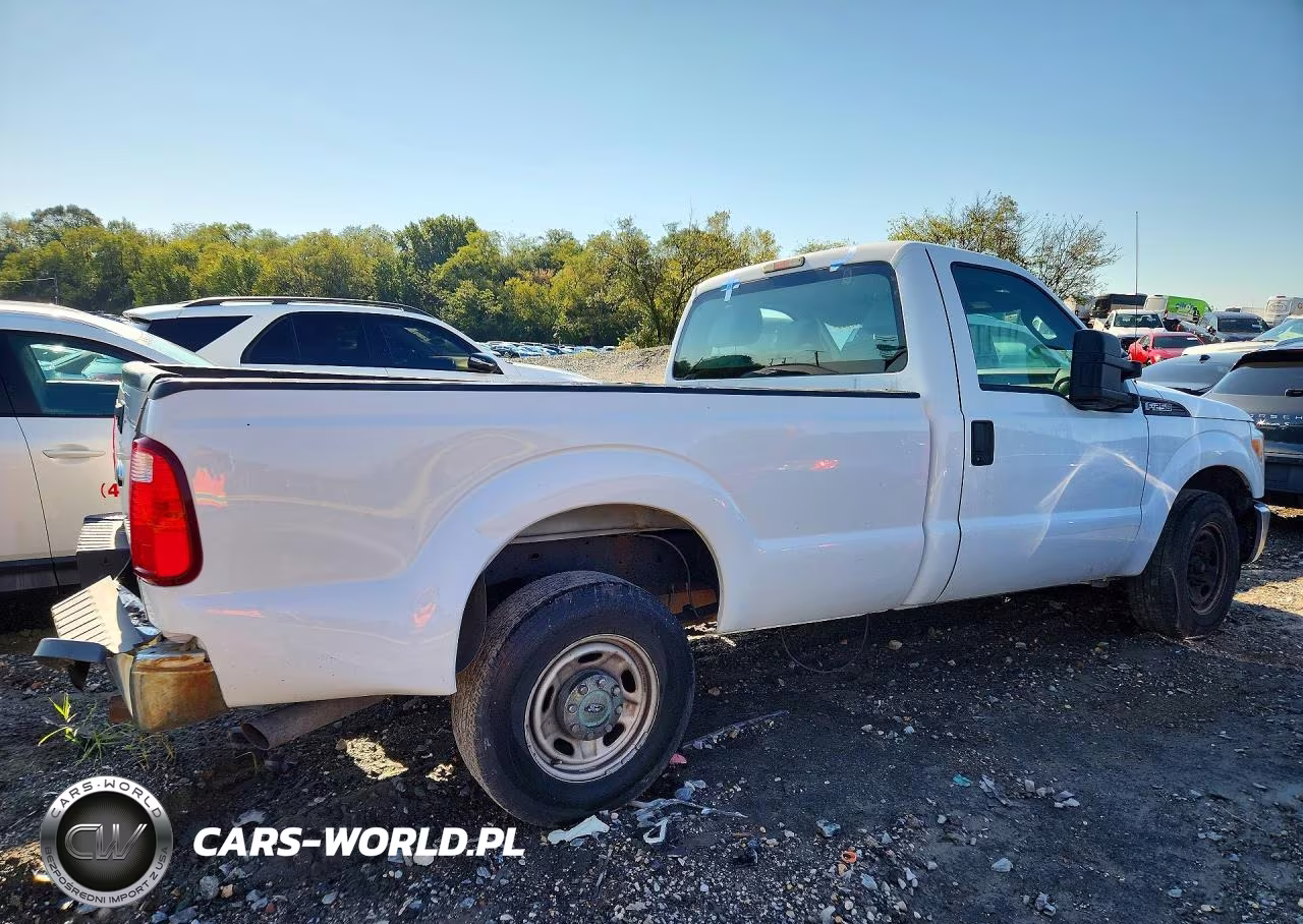 2015 Ford F250 Super Duty VIN:1FTBF2A67FEC21547 - 3