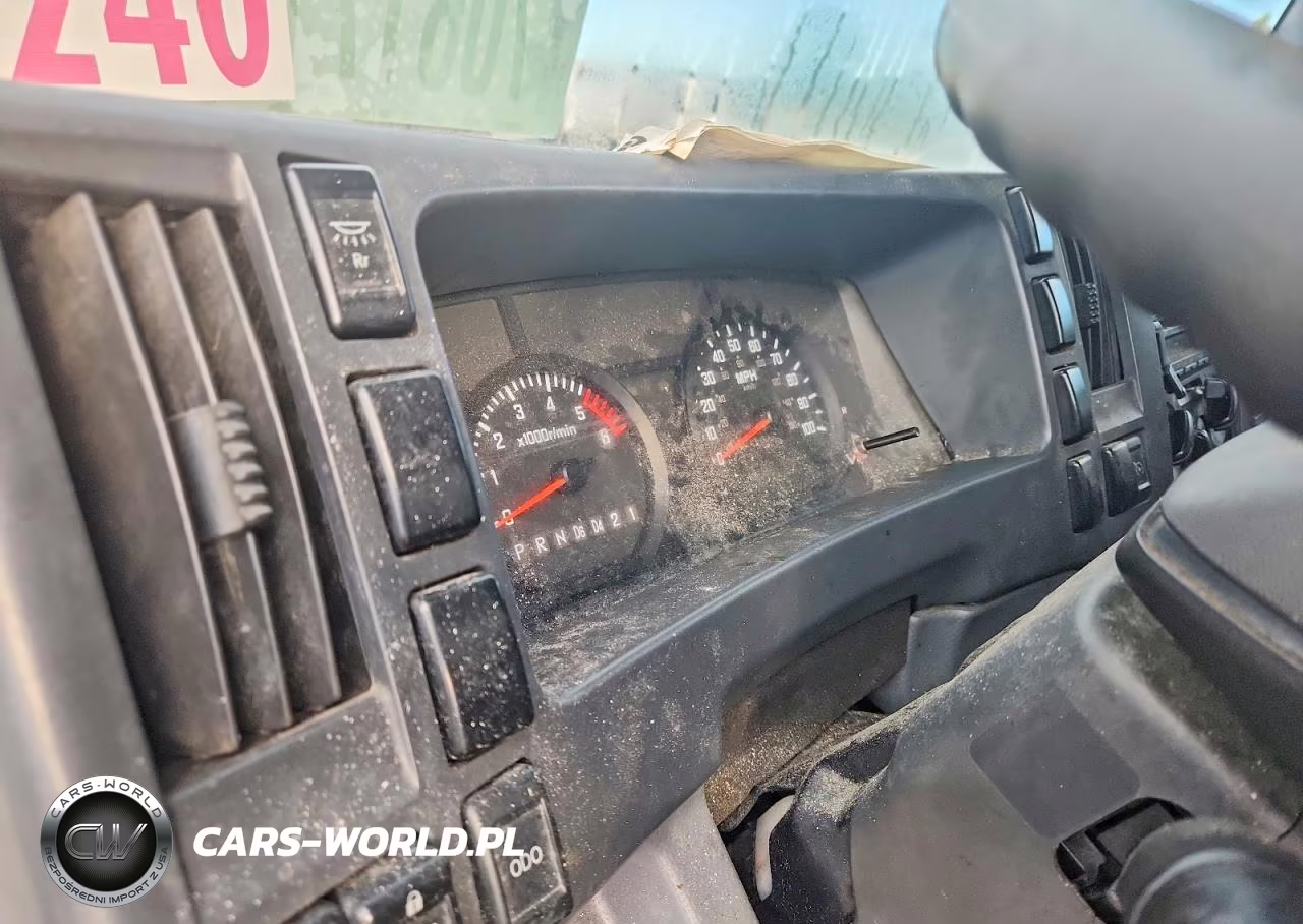 2018 Isuzu Npr Hd Box Truck VIN:54DC4W1B3JS805397 - 9