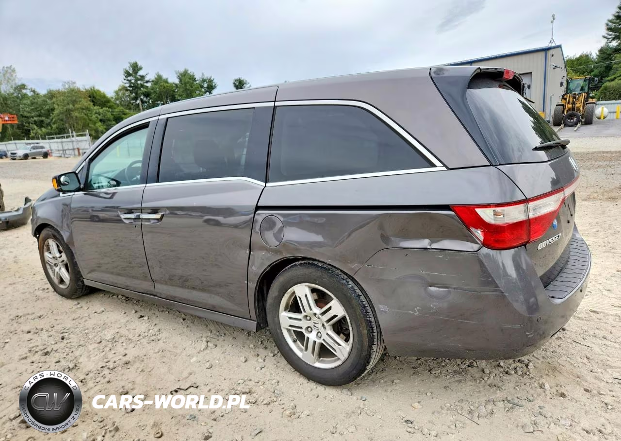 2012 Honda Odyssey Touring VIN:5FNRL5H99CB137877 - 2