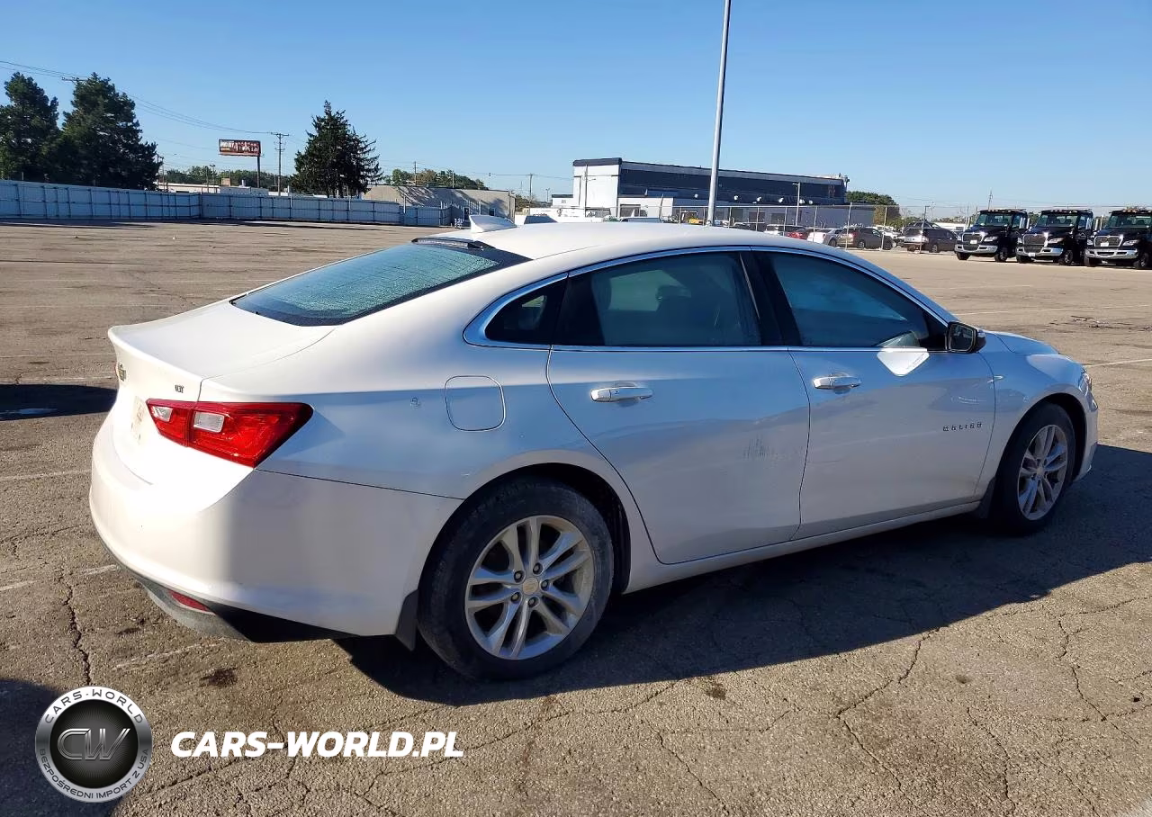 2016 Chevrolet Malibu Lt VIN:1G1ZE5ST3GF177896 - 3