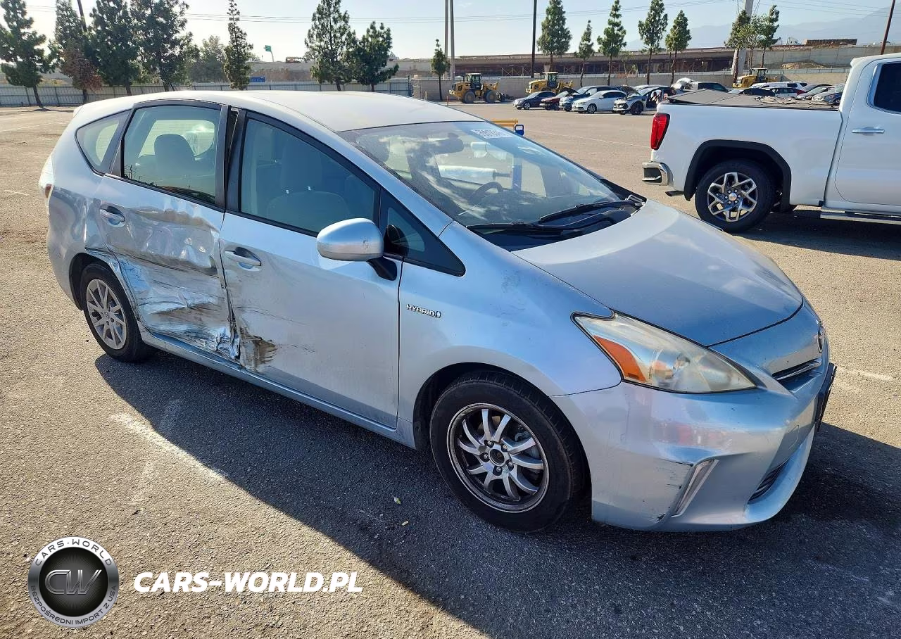 2013 Toyota Prius V Three VIN:JTDZN3EU7D3240169 - 4