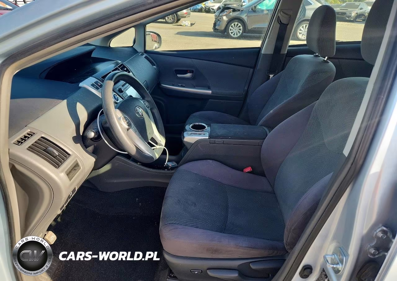 2013 Toyota Prius V Three VIN:JTDZN3EU7D3240169 - 7