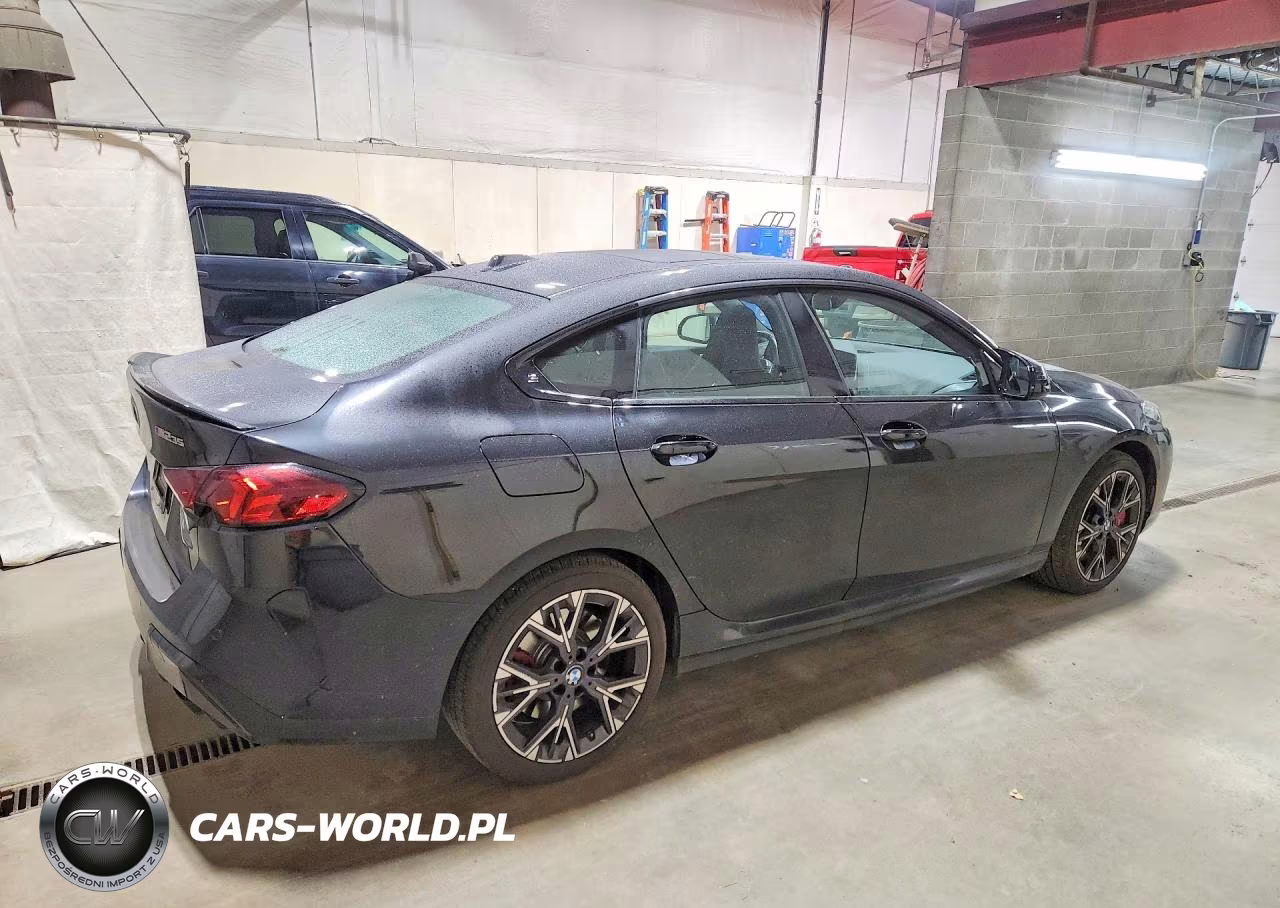 2026 BMW M235Xi VIN:WBA33GG04T7U66347 - 3