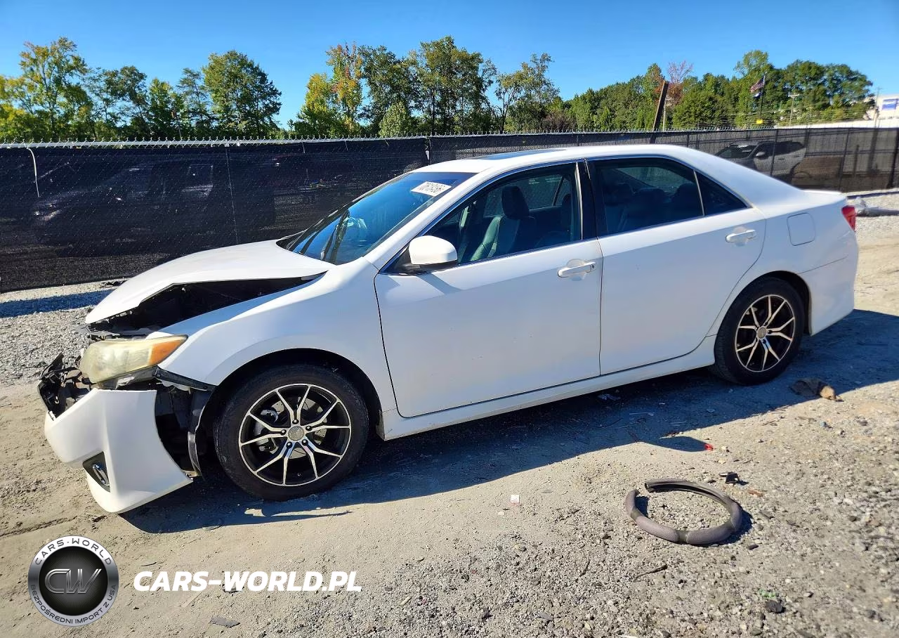 2012 Toyota Camry Se – zdjęcie 1 z 12