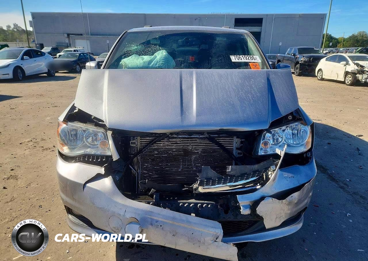 2018 Dodge Grand Caravan Sxt VIN:2C4RDGCG2JR178805 - 5