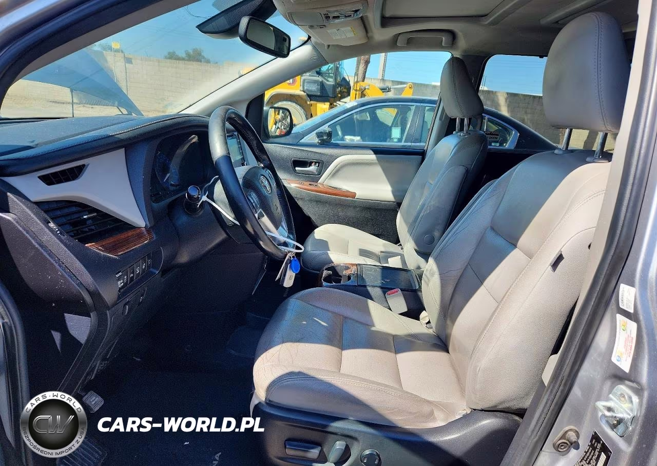2018 Toyota Sienna Limited Premium 7-Passenger VIN:5TDYZ3DC3JS924011 - 7