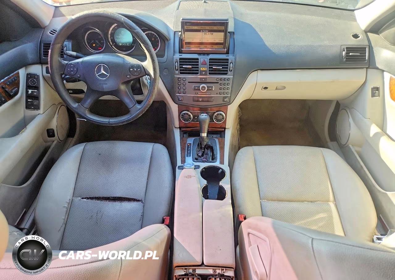 2010 Mercedes-Benz C 300 VIN:WDDGF5EB1AR086720 - 8