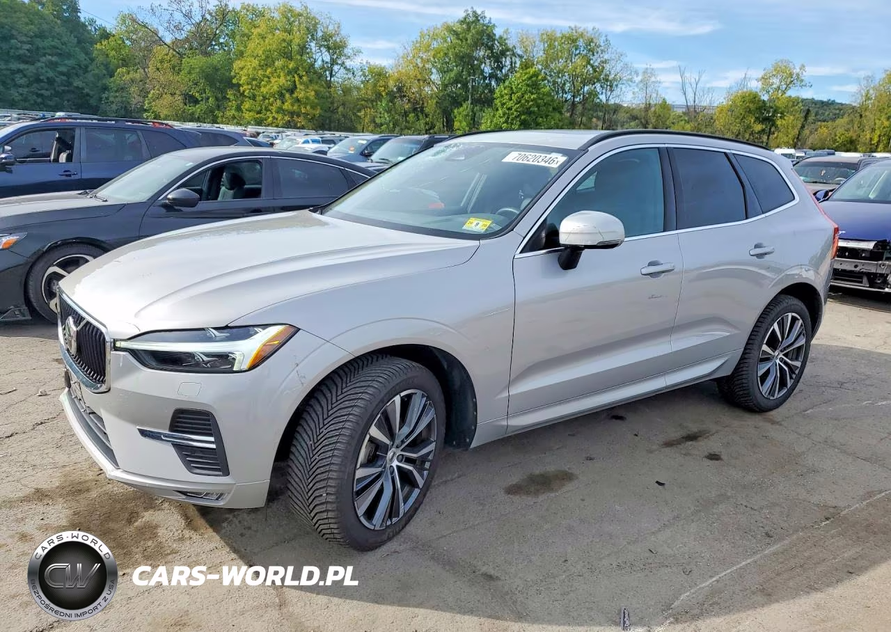 2022 Volvo Xc60 B5 Momentum VIN:YV4L12RK6N1915685 - 1