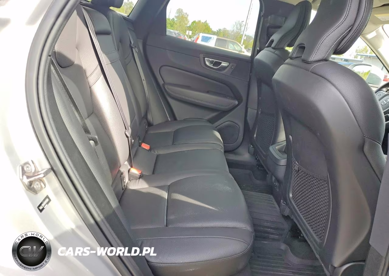 2022 Volvo Xc60 B5 Momentum VIN:YV4L12RK6N1915685 - 11
