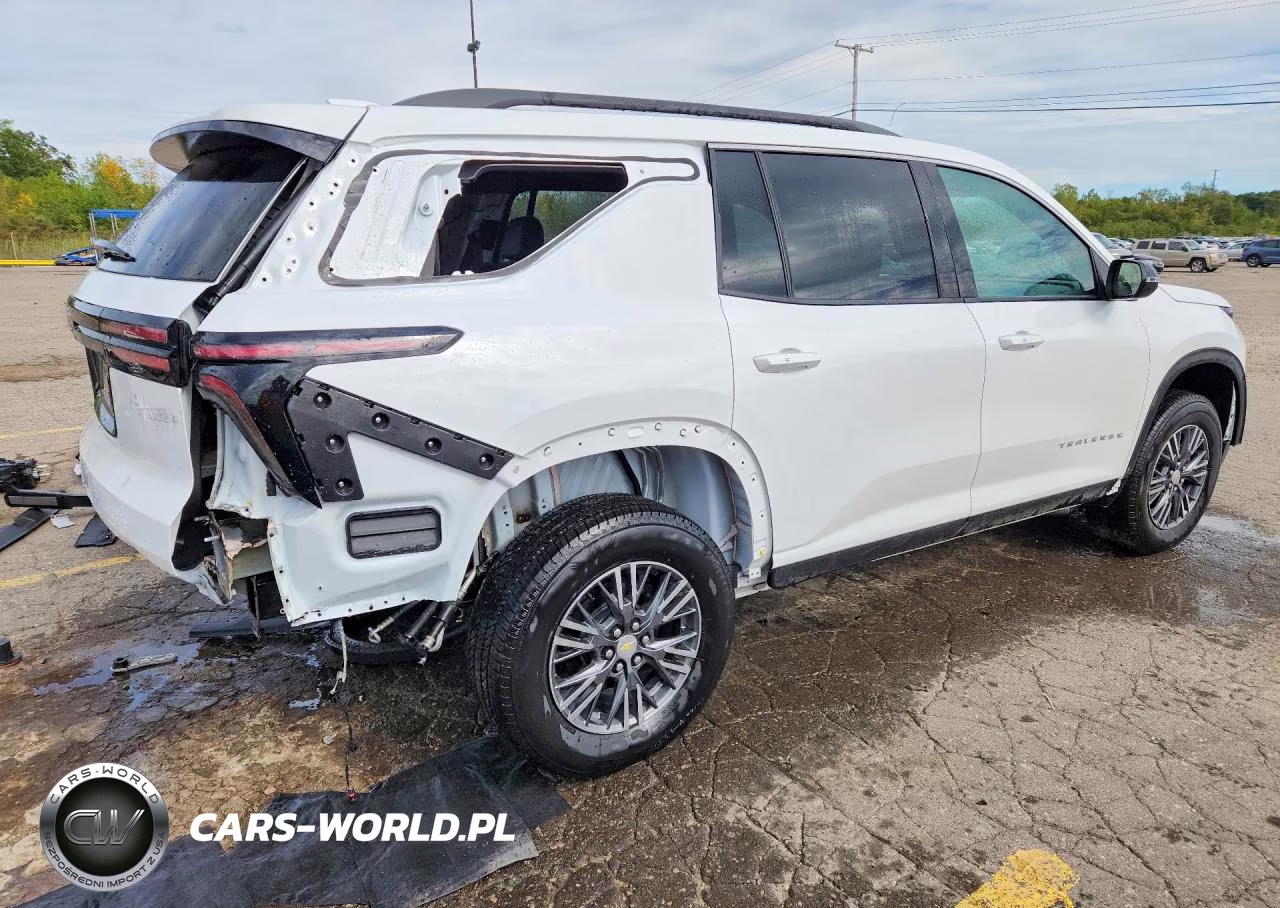 2026 Chevrolet Traverse Lt VIN:1GNERGKS1TJ172496 - 3
