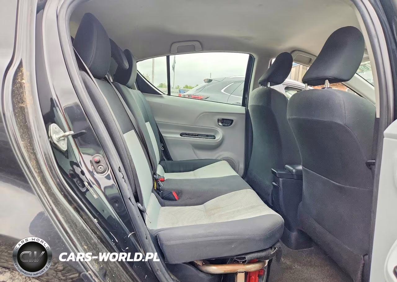 2012 Toyota Prius C Two VIN:JTDKDTB34C1510064 - 10
