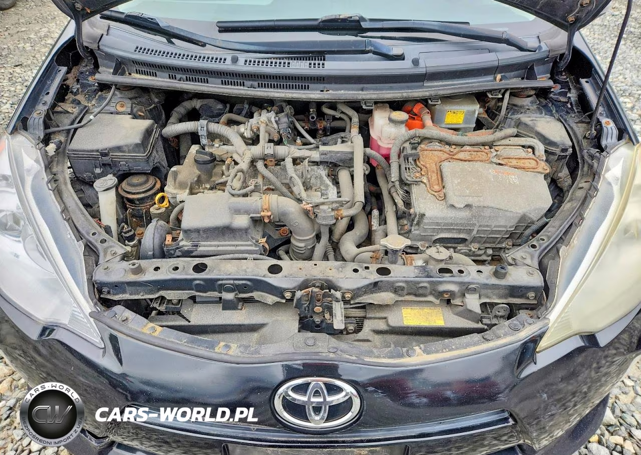 2012 Toyota Prius C Two VIN:JTDKDTB34C1510064 - 11