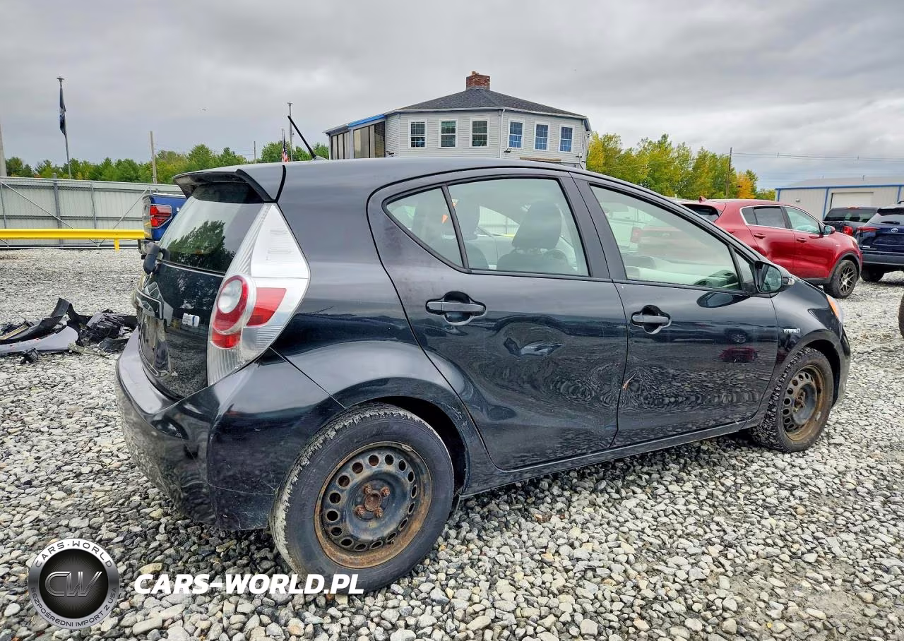 2012 Toyota Prius C Two VIN:JTDKDTB34C1510064 - 3