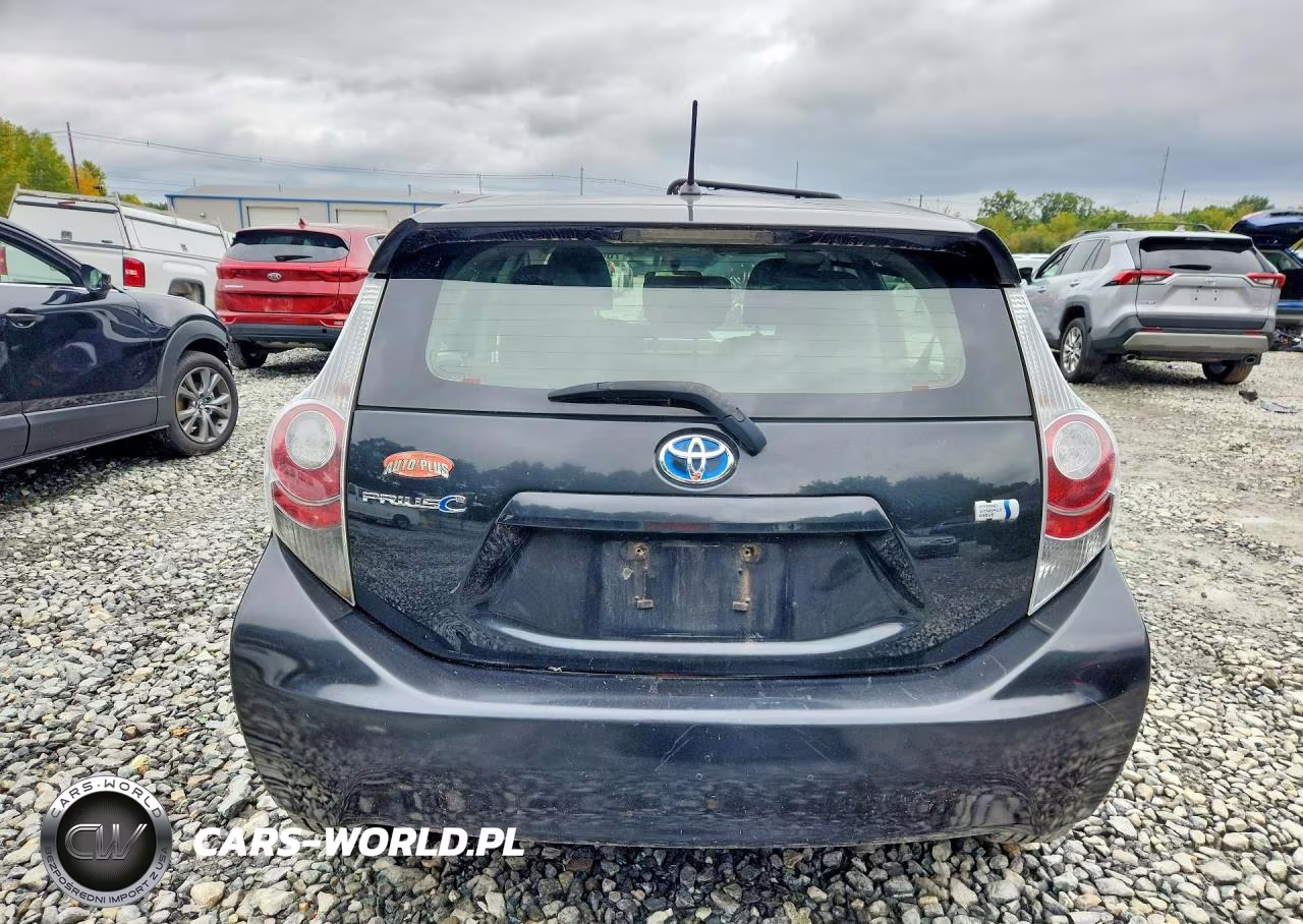 2012 Toyota Prius C Two VIN:JTDKDTB34C1510064 - 6