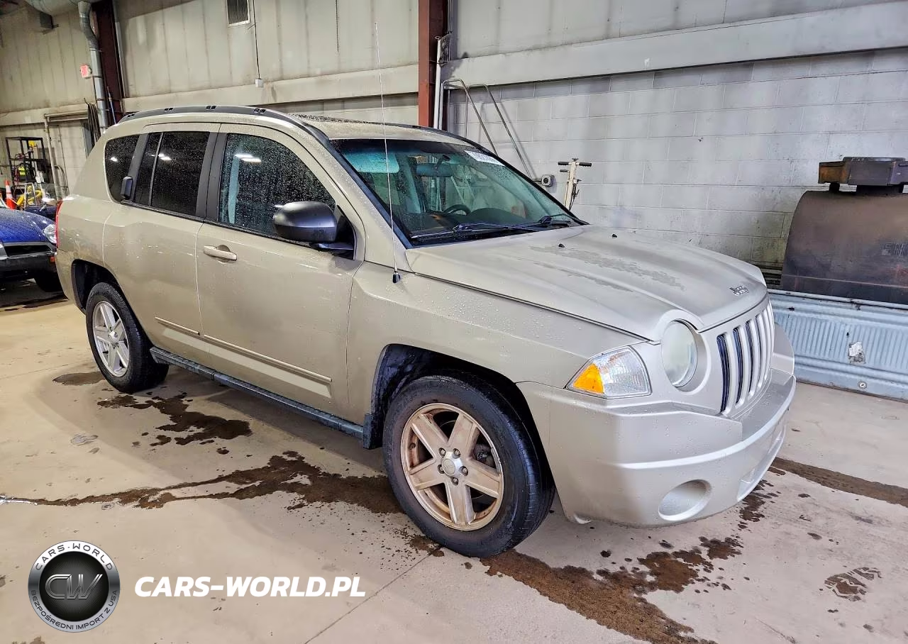 2010 Jeep Compass Sport VIN:1J4NF4FBXAD511062 - 4