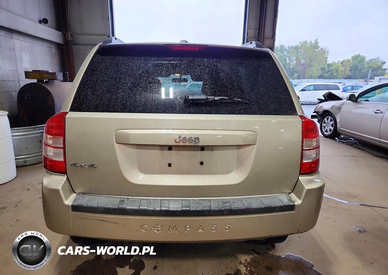 2010 Jeep Compass Sport VIN:1J4NF4FBXAD511062 - 6