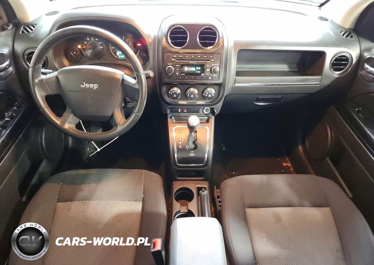 2010 Jeep Compass Sport VIN:1J4NF4FBXAD511062 - 8