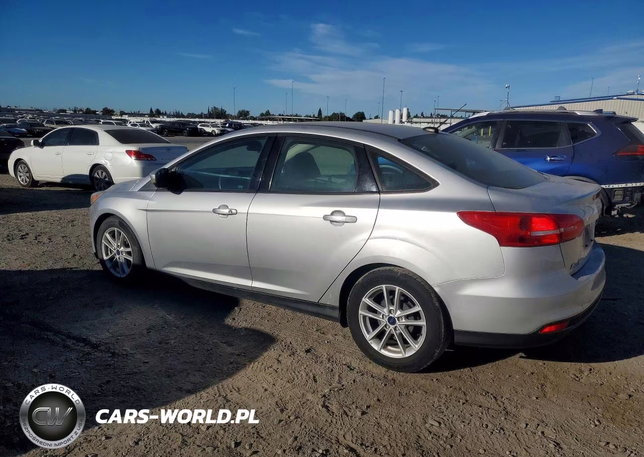 2017 Ford Focus Se VIN:1FADP3F27HL296433 - 2