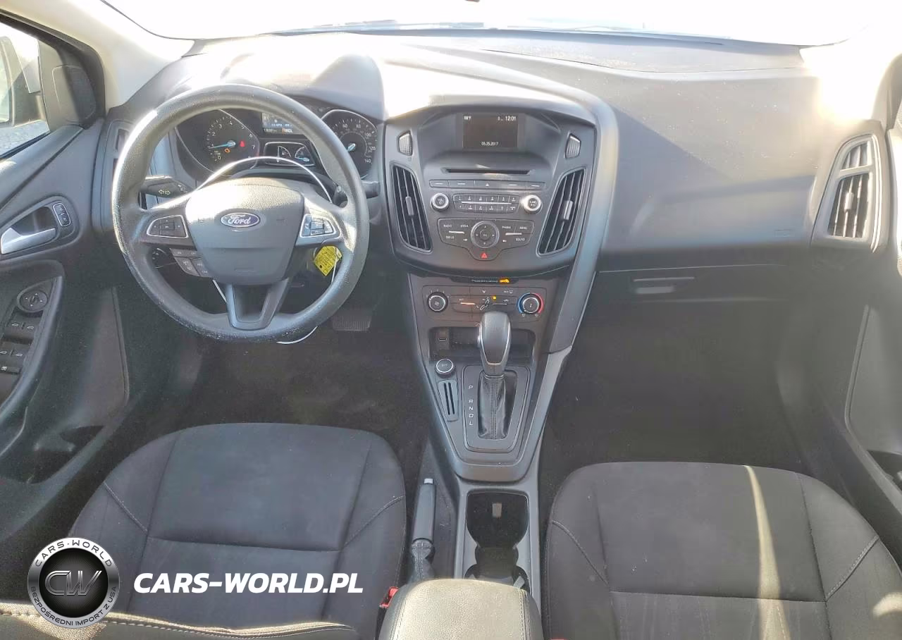 2017 Ford Focus Se VIN:1FADP3F27HL296433 - 8